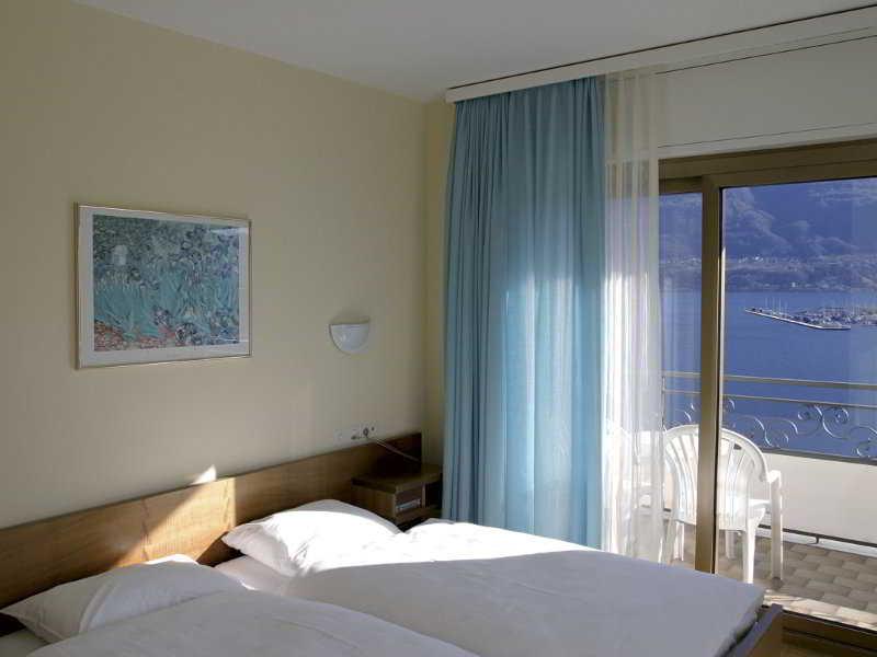 Hotel Geranio Au Lac Muralto Zimmer foto